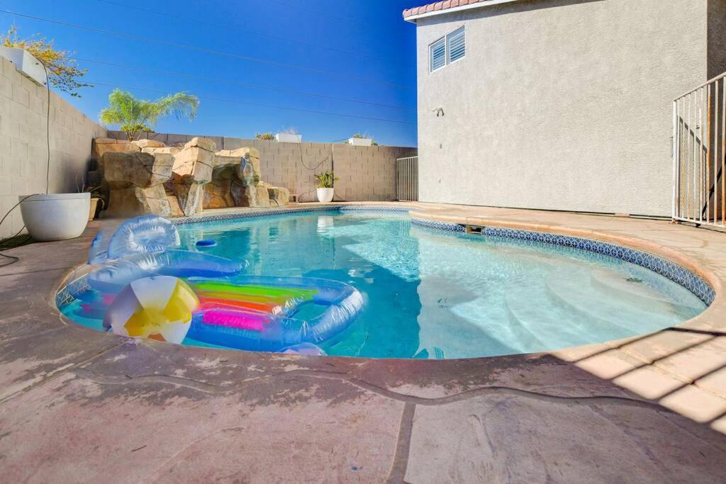 فيلا Beautiful 5Br W/King Beds, Pool & Hot Tub, Games لاس فيغاس المظهر الخارجي الصورة