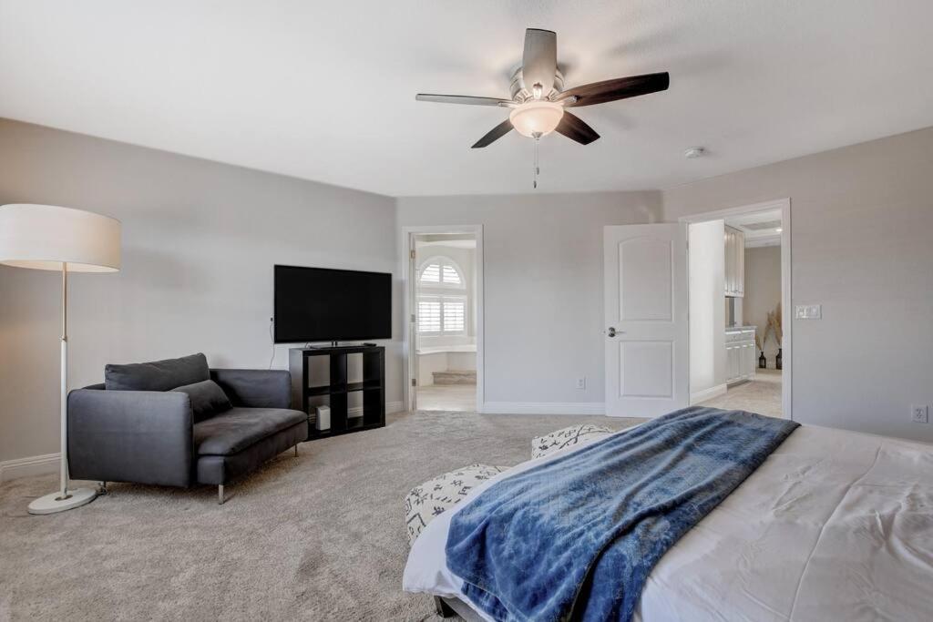 فيلا Beautiful 5Br W/King Beds, Pool & Hot Tub, Games لاس فيغاس المظهر الخارجي الصورة