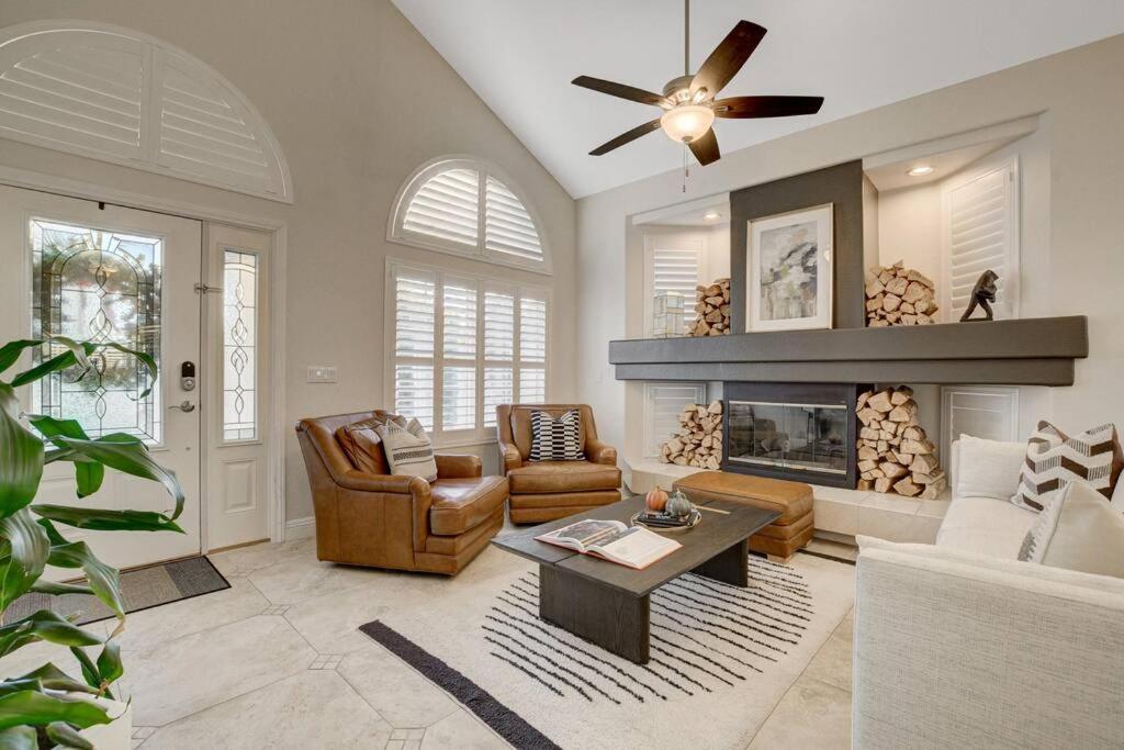 فيلا Beautiful 5Br W/King Beds, Pool & Hot Tub, Games لاس فيغاس المظهر الخارجي الصورة